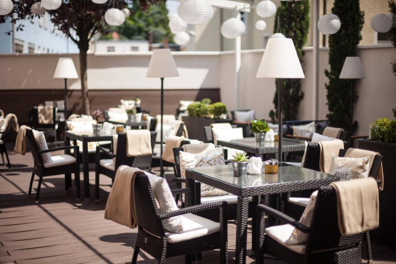 Santo Hotel